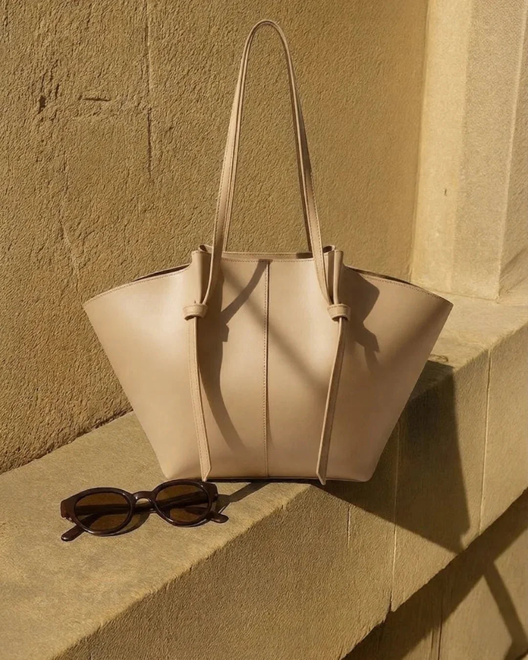 Amara Tote Beige Bag - mylight.pk