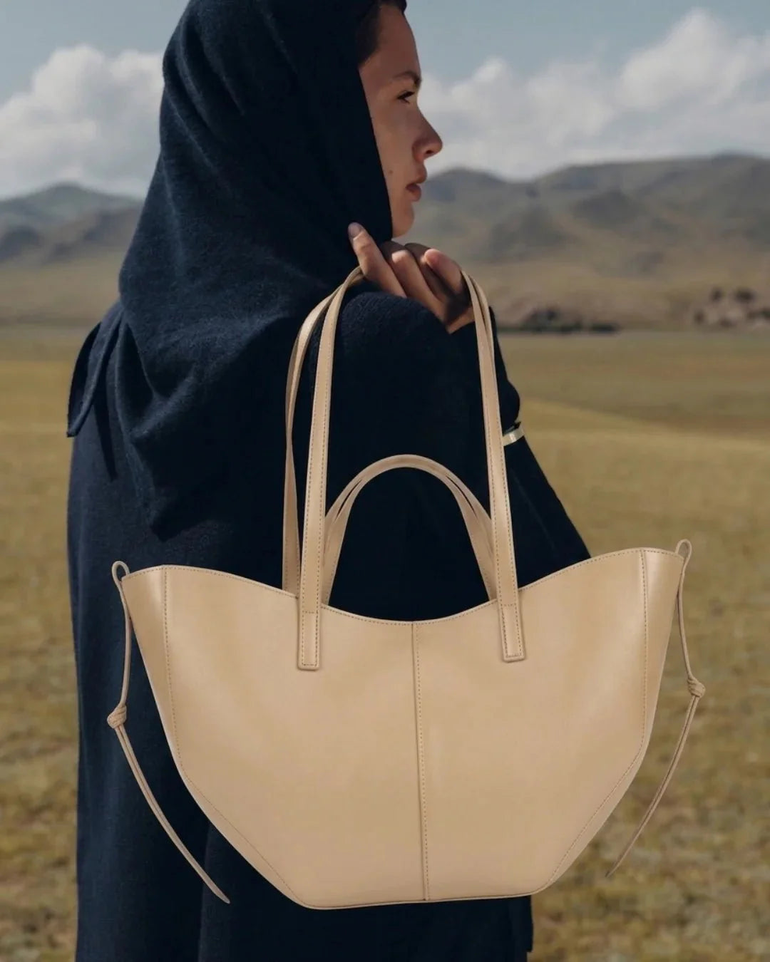 Spacious Caramel Flow Bag for Daily Use - High Quality Women Purses in Pakistan - Luxury Finishing & Smooth Leather - My Light