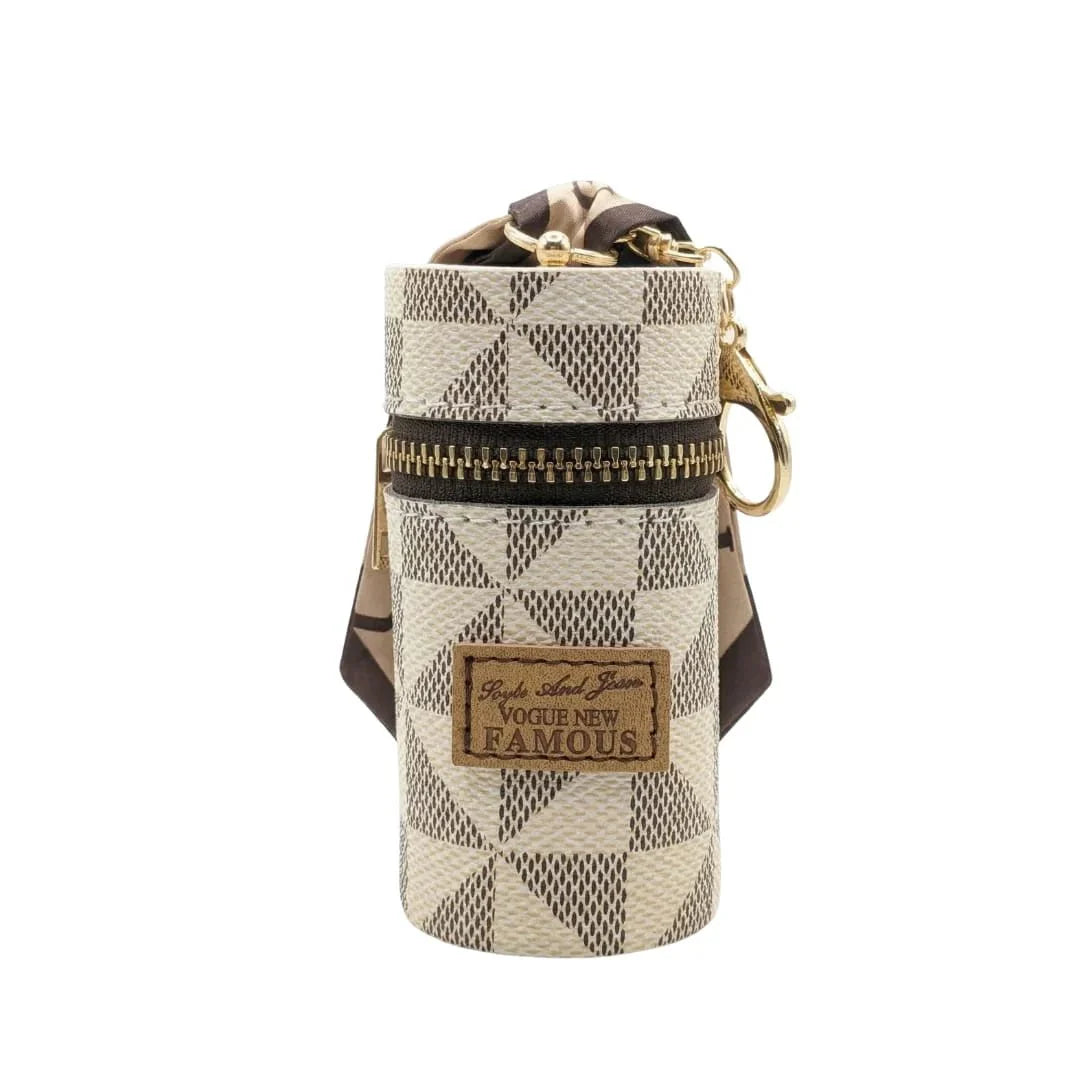 Premium Vogue Leather Keychain - mylight.pk